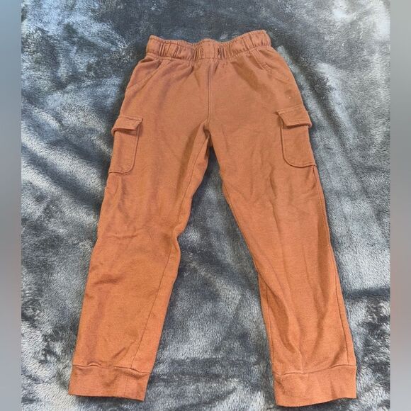 5t rust colored okie dokie cargo pants with 2 small stains on back of leg - Picture 1 of 4